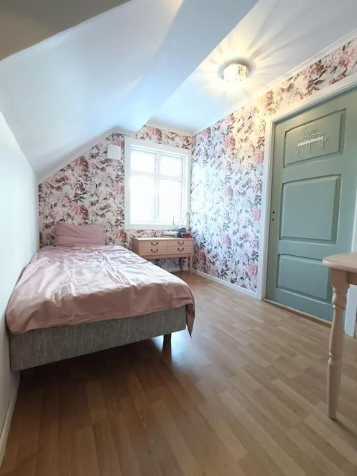 Charming House In Ulsteinvik With Free Parking Βίλα Εξωτερικό φωτογραφία